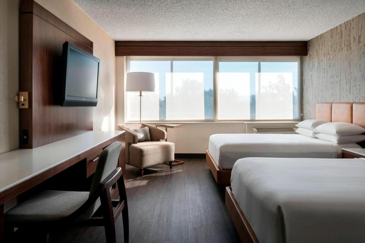 Hotel Marriott At California State Fullerton