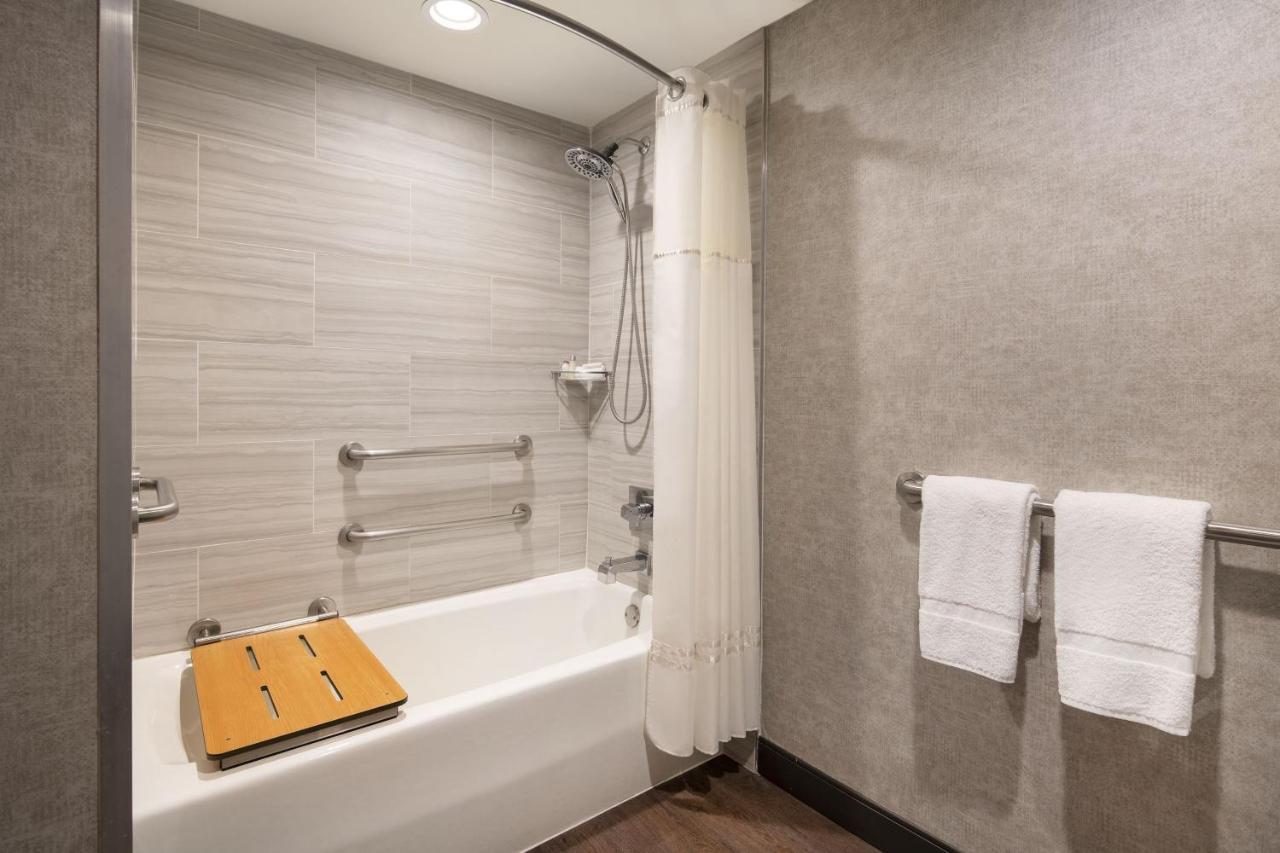 Marriott At California State 3*