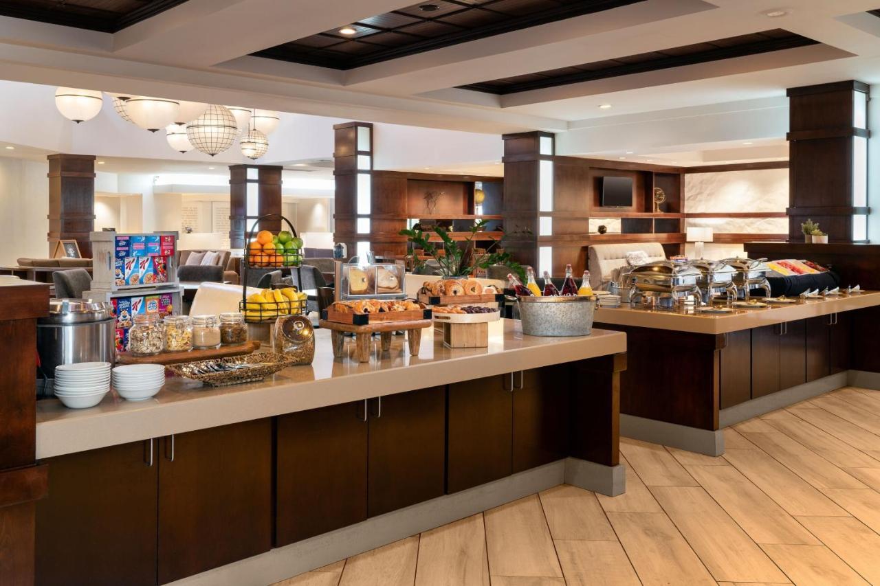 Marriott At California State Hotel