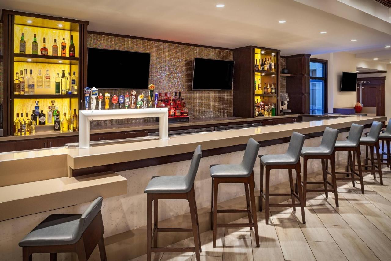 Marriott At California State Hotel